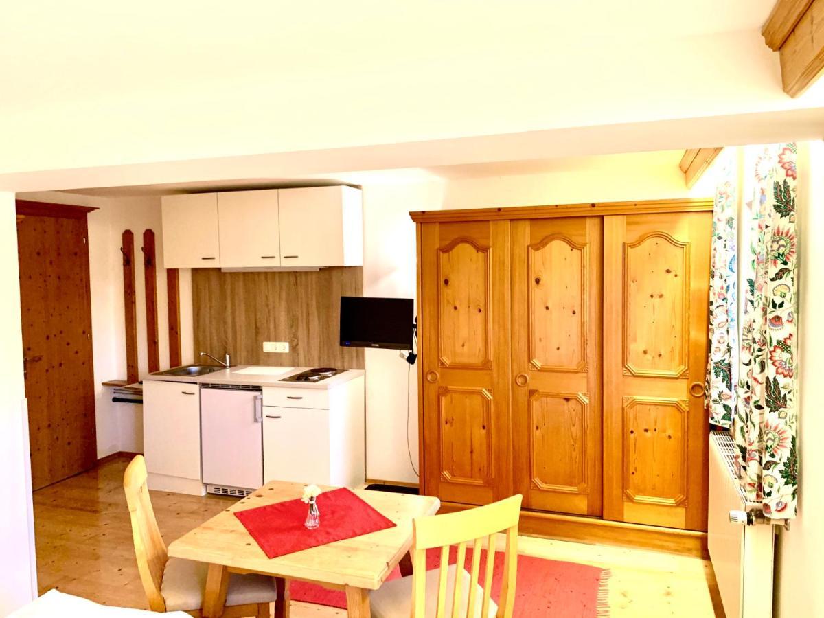 Ferienwohnung Gutshof zum Schluxen Pinswang Exterior foto