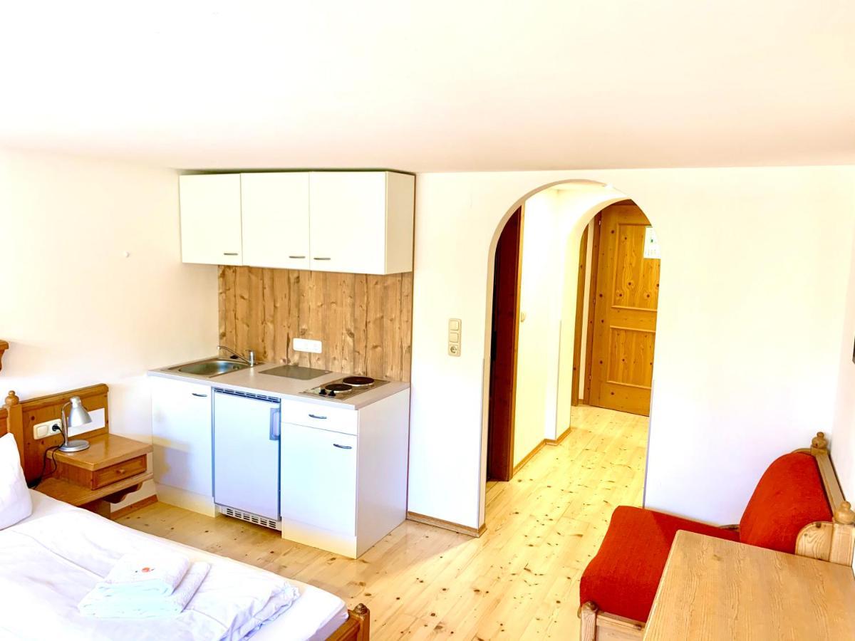 Ferienwohnung Gutshof zum Schluxen Pinswang Exterior foto